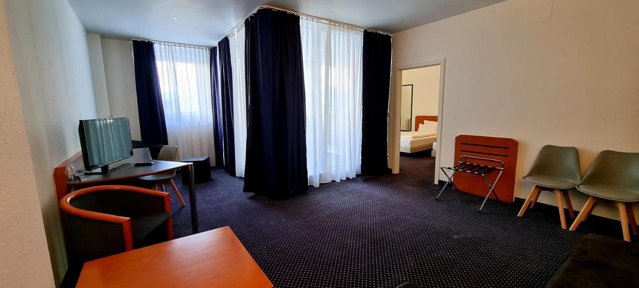 Exo Square Heidelberg/Schwetzingen - By Superfly Hotels מראה חיצוני תמונה